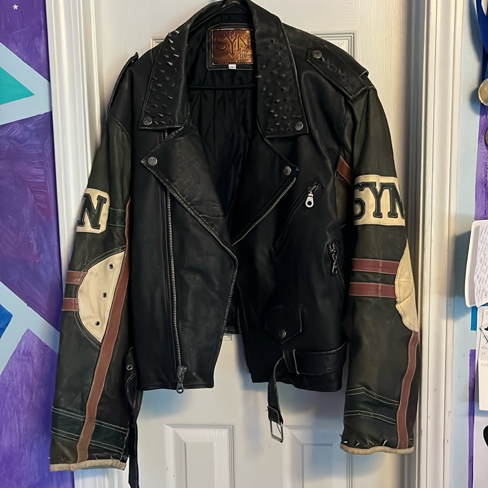 VINTAGE 90’s Distressed Leather Motorcycle Jacket
